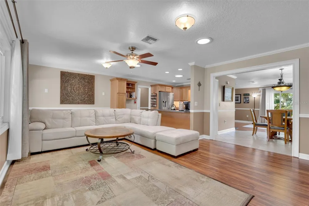 5210 36TH AVENUE CIRCLE W Bradenton, FL 34209