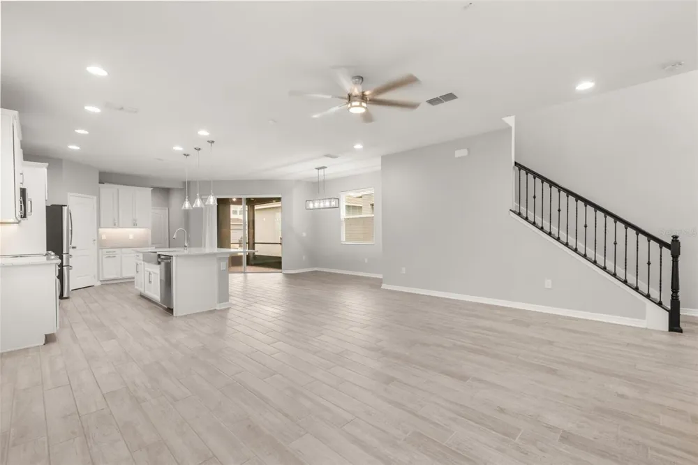 640 BAYERN LANE Debary, FL 32713