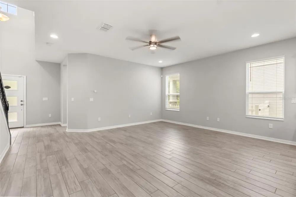 640 BAYERN LANE Debary, FL 32713