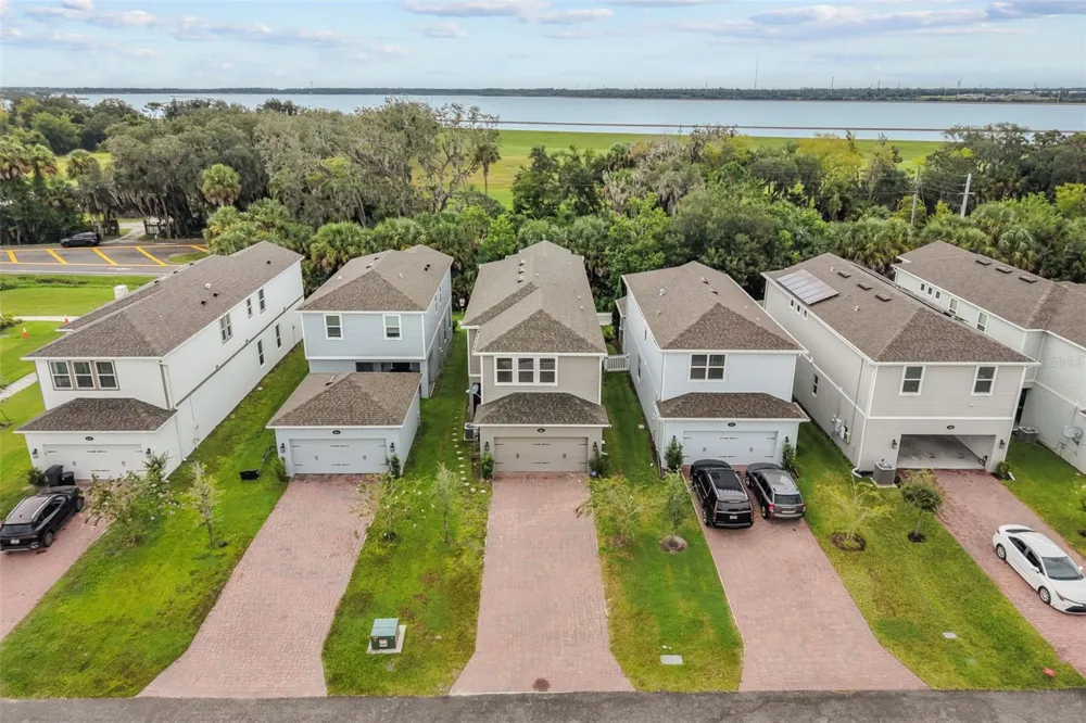 640 BAYERN LANE Debary, FL 32713