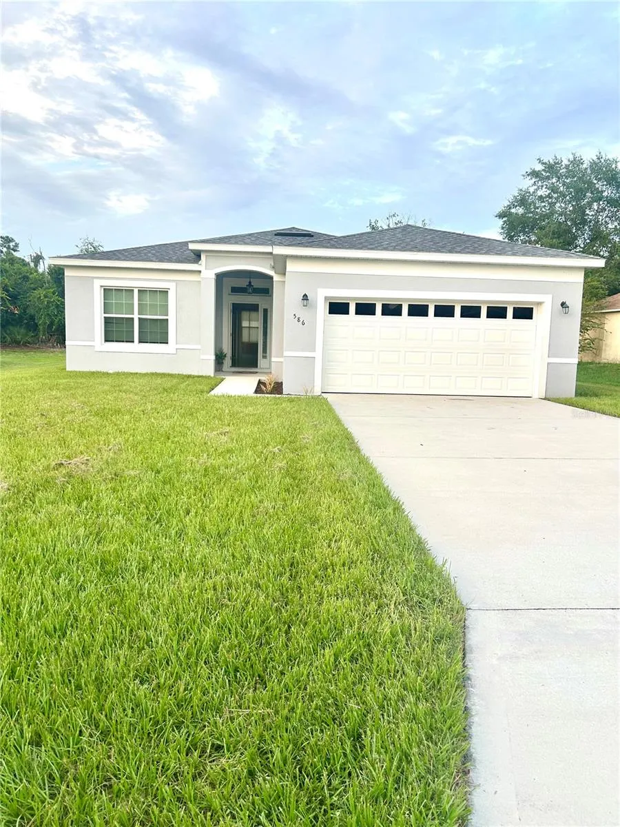 586 GERALDINE DRIVE Deltona, FL 32725