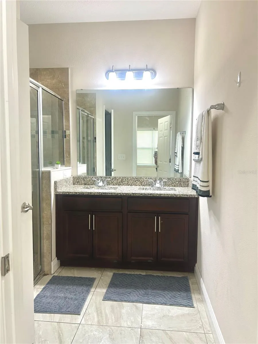 586 GERALDINE DRIVE Deltona, FL 32725