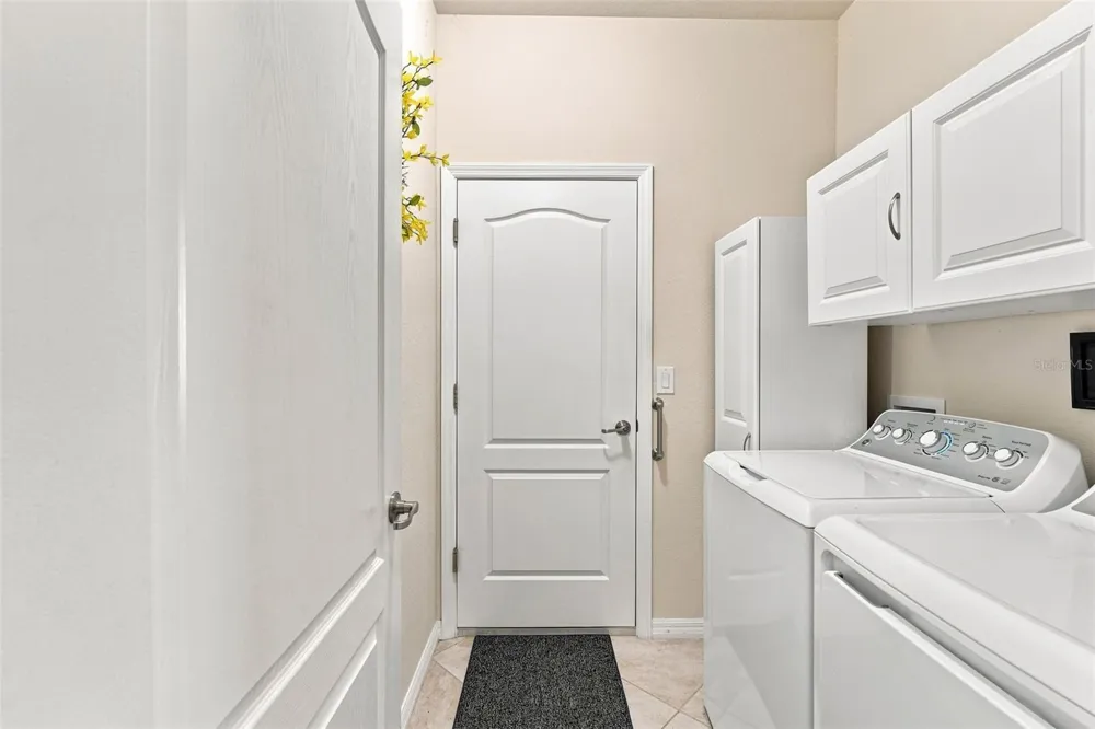 6199 GRAND CYPRESS BOULEVARD North Port, FL 34287