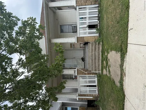 8095 Smart Street