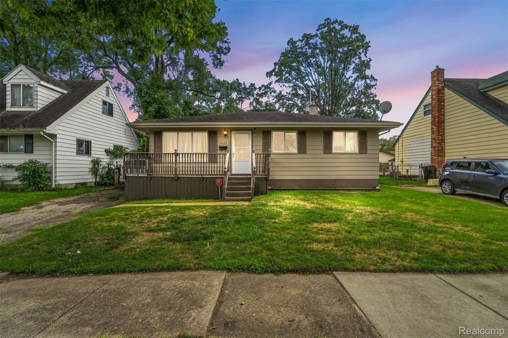 3202 McClure Avenue Flint City, MI 48506