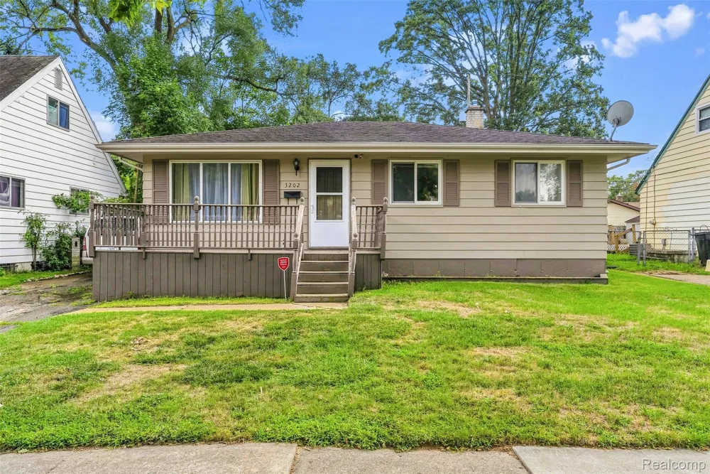 3202 McClure Avenue Flint City, MI 48506