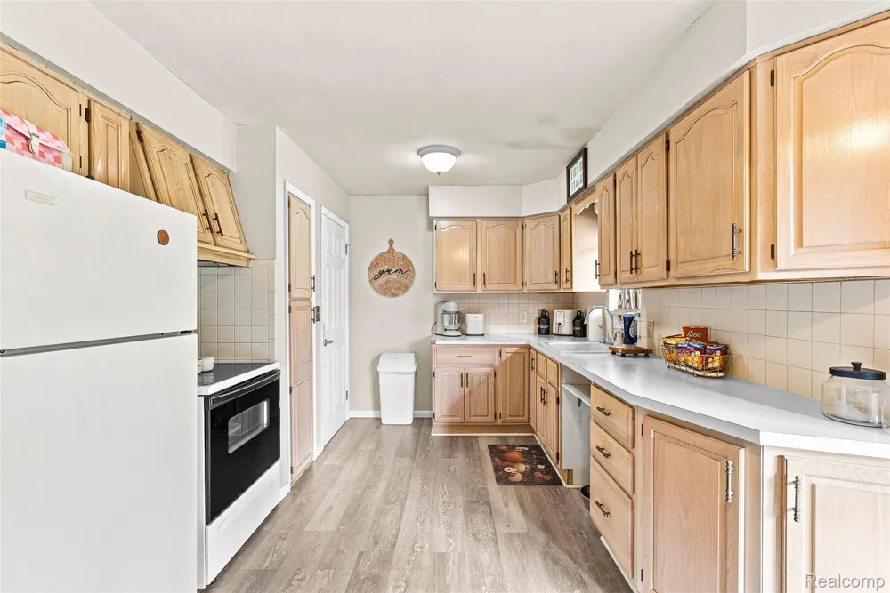 3202 McClure Avenue Flint City, MI 48506