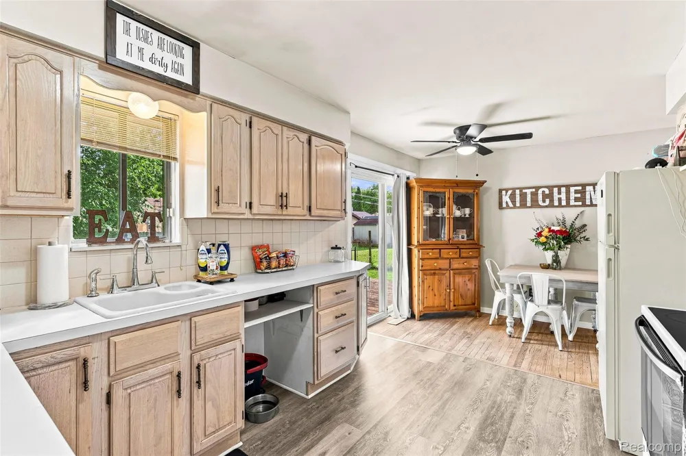 3202 McClure Avenue Flint City, MI 48506