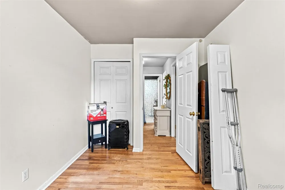 3202 McClure Avenue Flint City, MI 48506