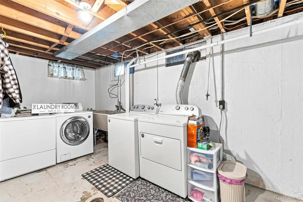 3202 McClure Avenue Flint City, MI 48506