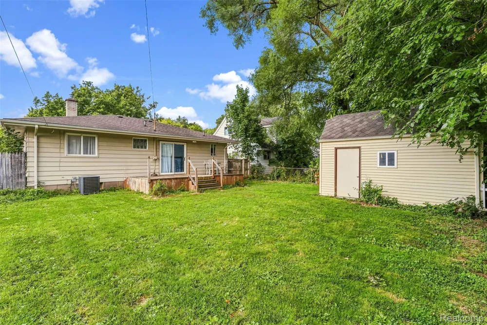 3202 McClure Avenue Flint City, MI 48506
