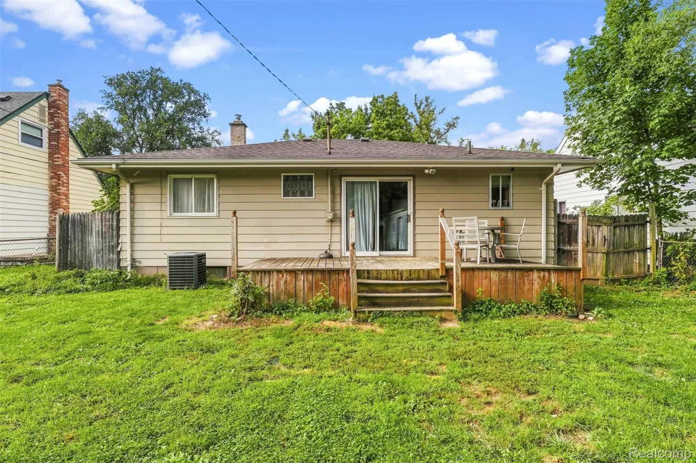 3202 McClure Avenue Flint City, MI 48506