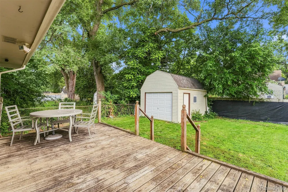 3202 McClure Avenue Flint City, MI 48506