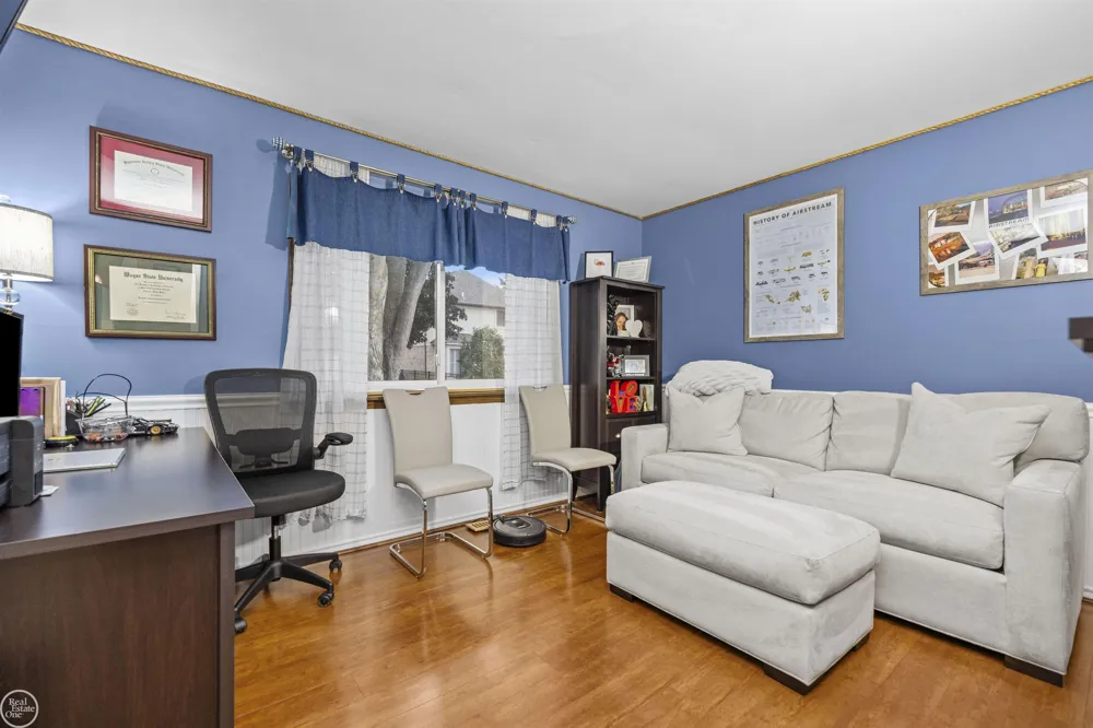 40142 Capitol Drive Sterling Heights City, MI 48313
