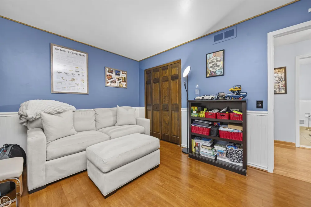 40142 Capitol Drive Sterling Heights City, MI 48313