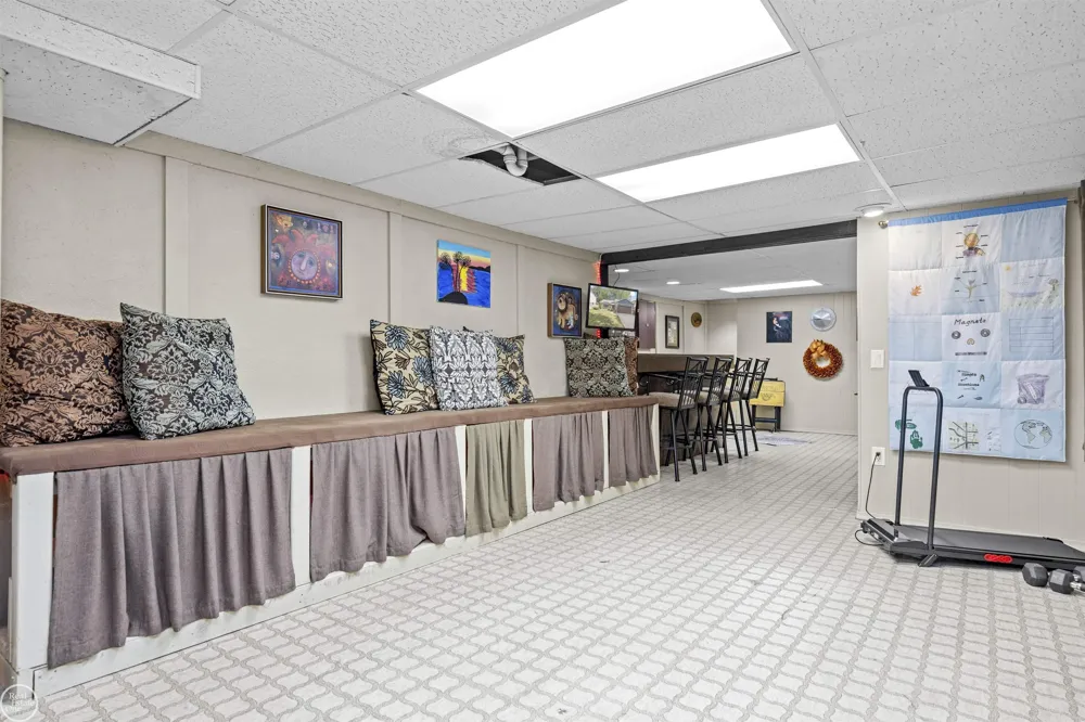 40142 Capitol Drive Sterling Heights City, MI 48313