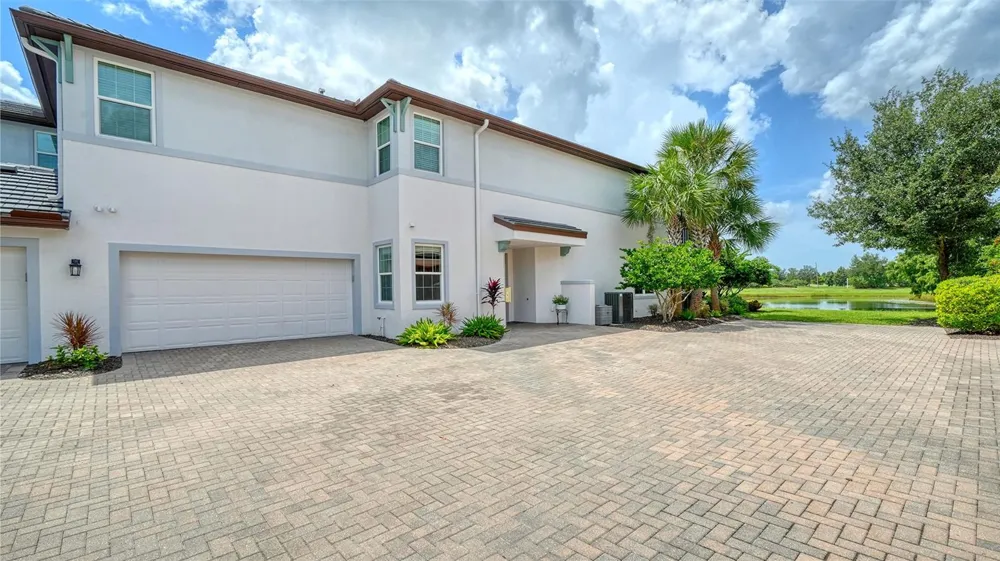 7552 DIVOT LOOP Bradenton, FL 34202
