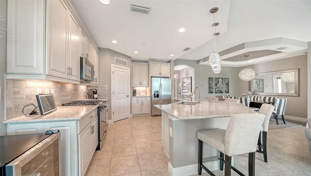 7552 DIVOT LOOP Bradenton, FL 34202