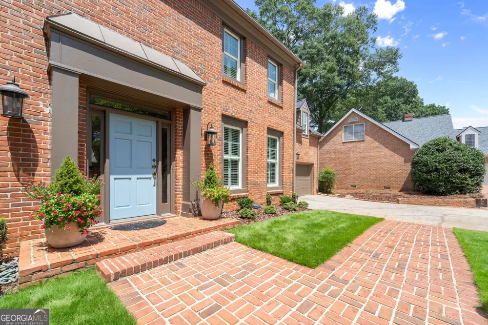 255 Tenth Fairway Roswell, GA 30076