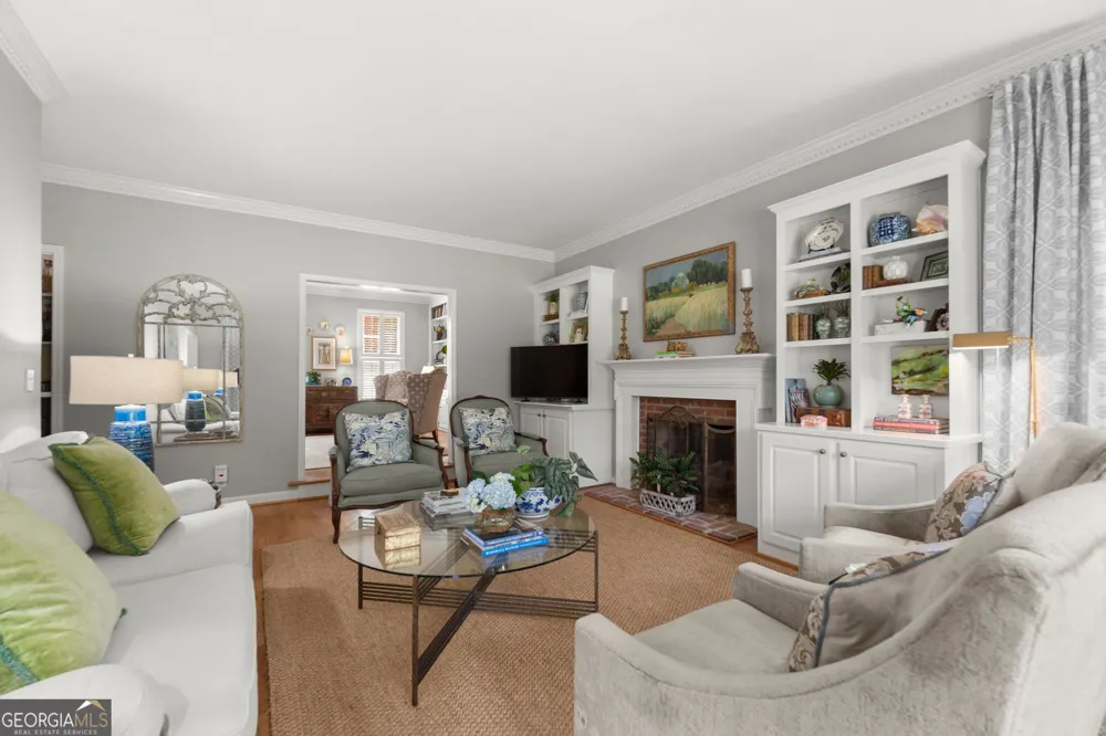 255 Tenth Fairway Roswell, GA 30076