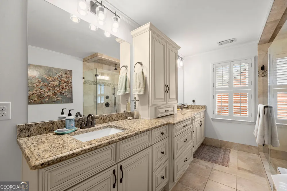255 Tenth Fairway Roswell, GA 30076