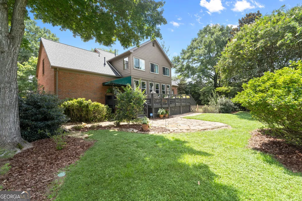 255 Tenth Fairway Roswell, GA 30076