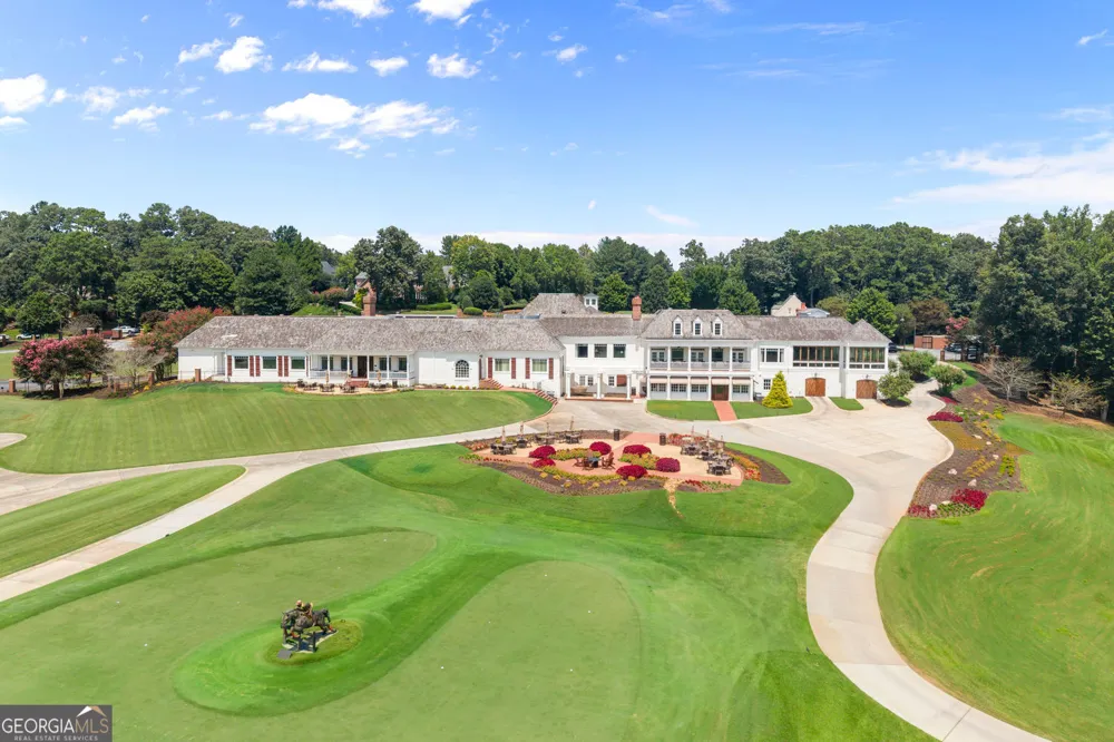 255 Tenth Fairway Roswell, GA 30076