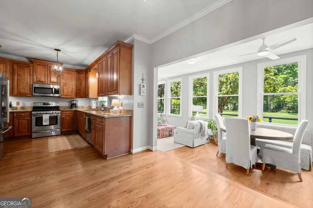 255 Tenth Fairway Roswell, GA 30076