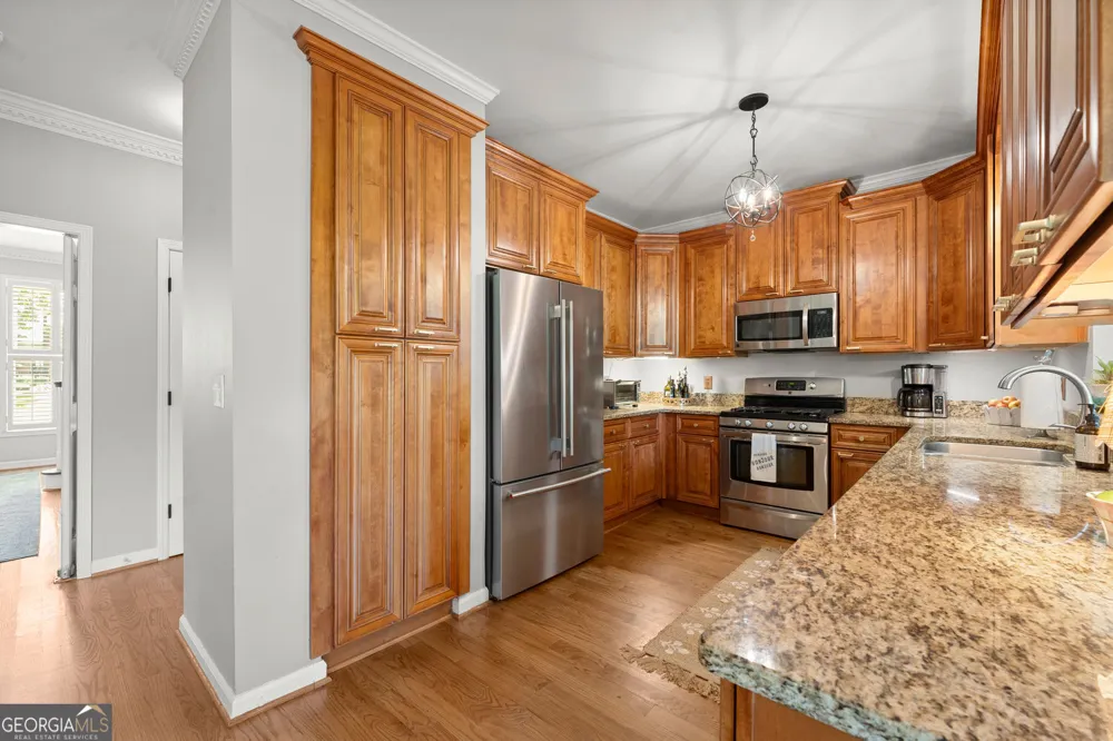 255 Tenth Fairway Roswell, GA 30076