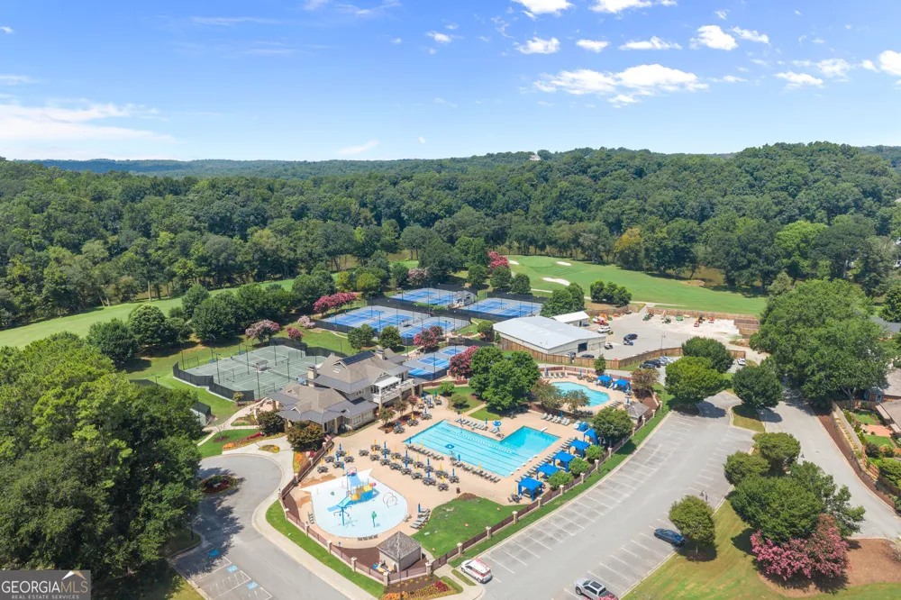 255 Tenth Fairway Roswell, GA 30076