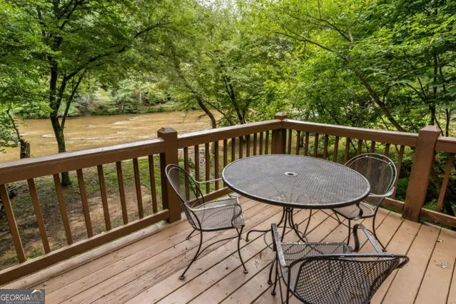 110 Novena CT Ellijay, GA 30540