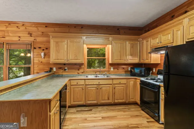 110 Novena CT Ellijay, GA 30540