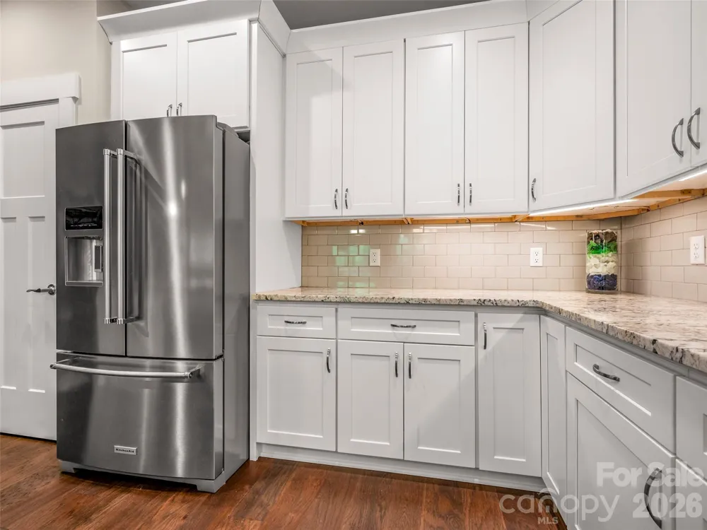 217 Hogans View Circle Hendersonville, NC 28739