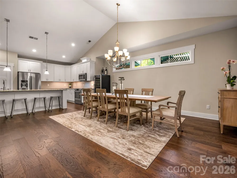 217 Hogans View Circle Hendersonville, NC 28739