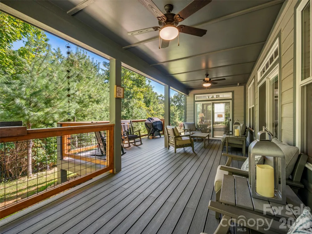 217 Hogans View Circle Hendersonville, NC 28739