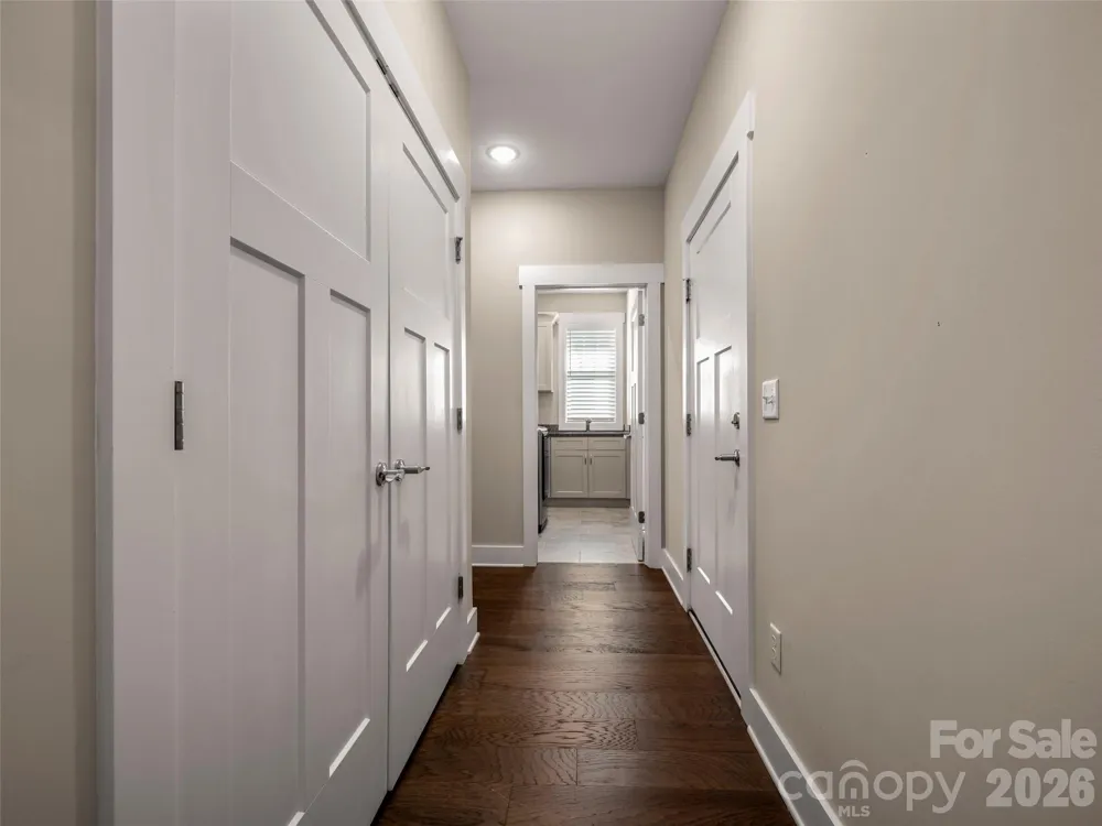 217 Hogans View Circle Hendersonville, NC 28739