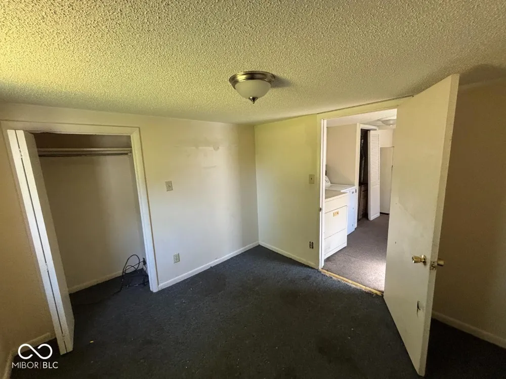 2203 S Biltmore Avenue Muncie, IN 47302