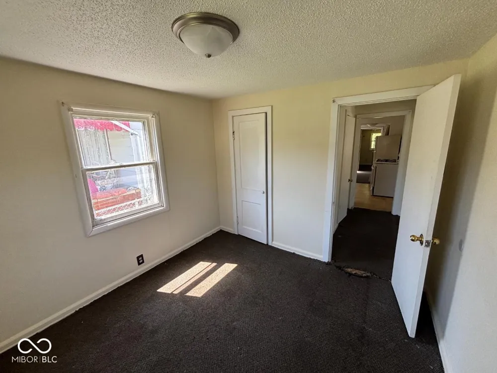 2203 S Biltmore Avenue Muncie, IN 47302