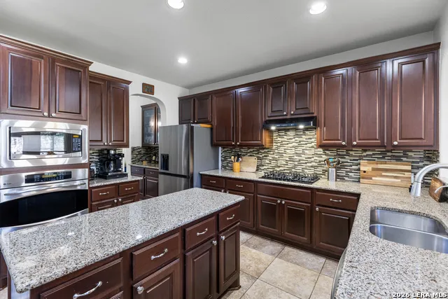 3635 Pinnacle San Antonio, TX 78261