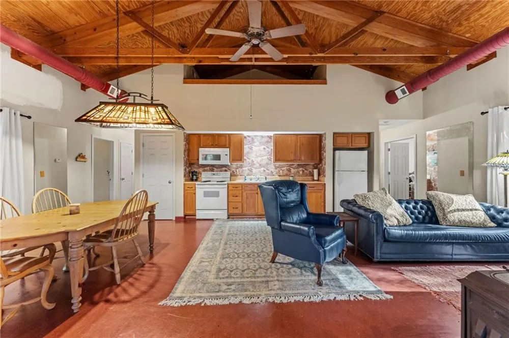 75 Rivercreek Crossing Kingston, GA 30145