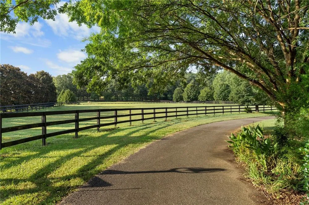 75 Rivercreek Crossing Kingston, GA 30145