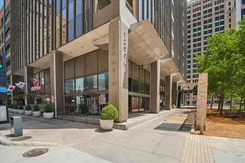 1200 MAIN STREET
