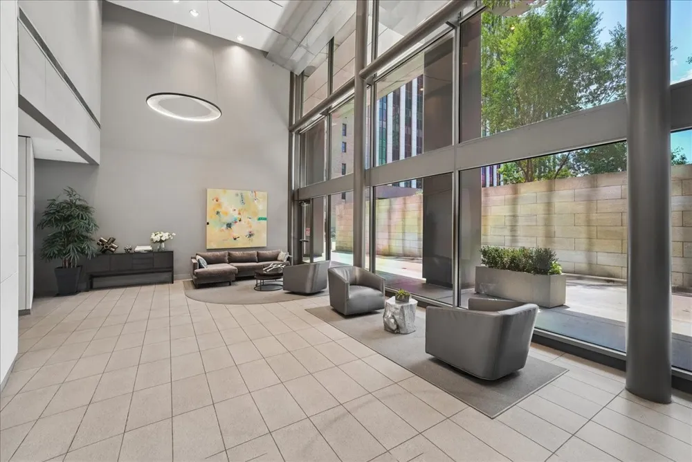 1200 MAIN STREET #2108 Dallas, TX 75202