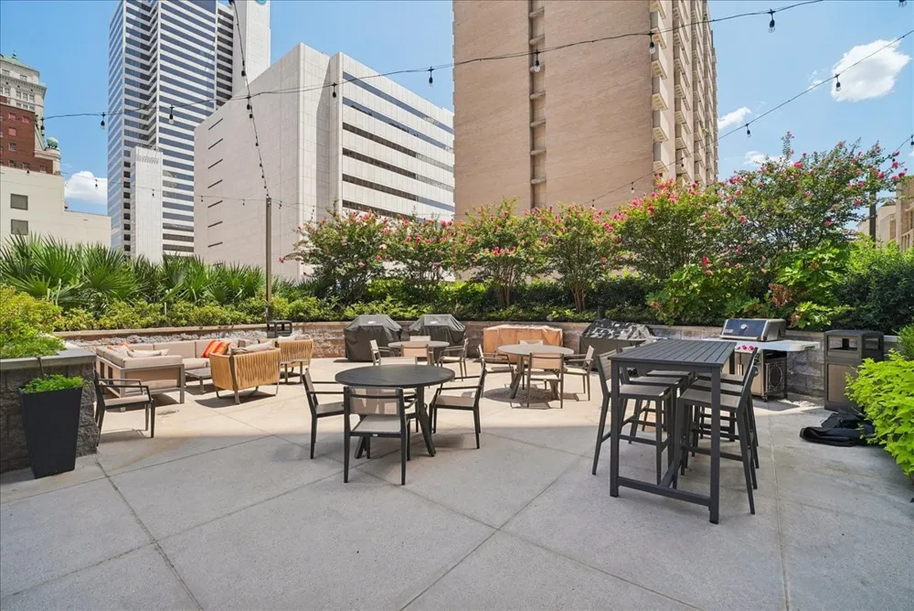 1200 MAIN STREET #2108 Dallas, TX 75202
