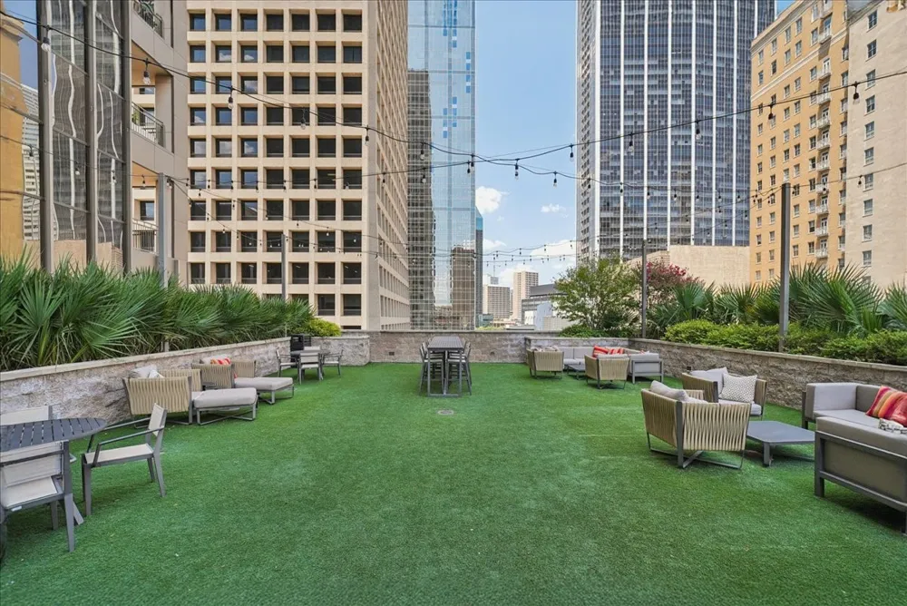 1200 MAIN STREET #2108 Dallas, TX 75202