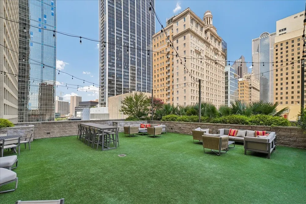 1200 MAIN STREET #2108 Dallas, TX 75202