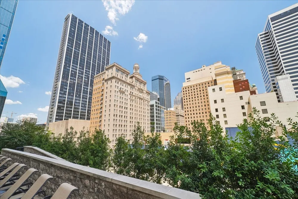 1200 MAIN STREET #2108 Dallas, TX 75202