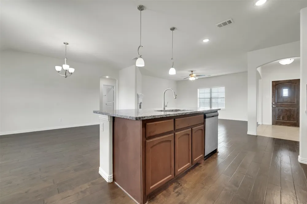 6335 Brookcrest Godley, TX 76044