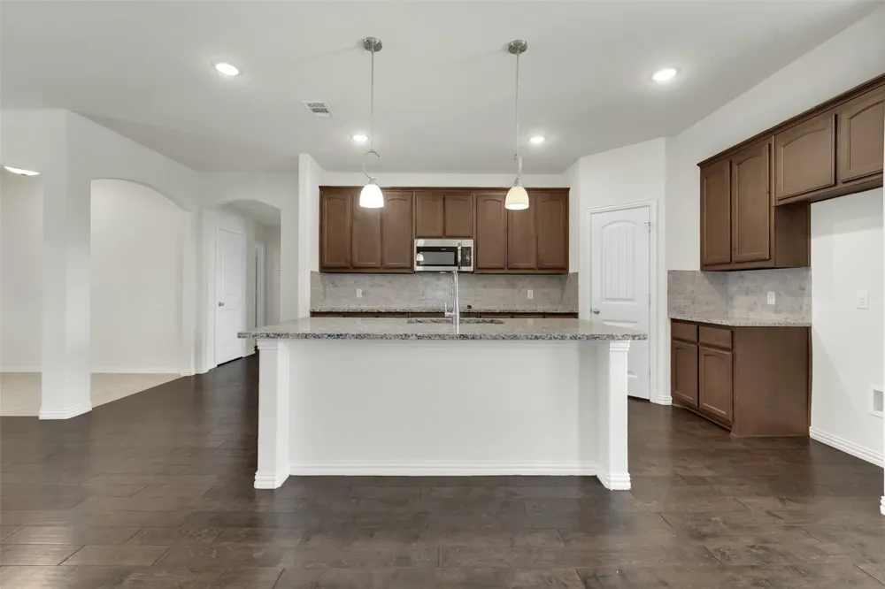 6335 Brookcrest Godley, TX 76044