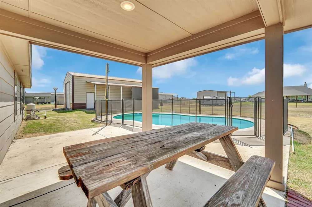 6335 Brookcrest Godley, TX 76044